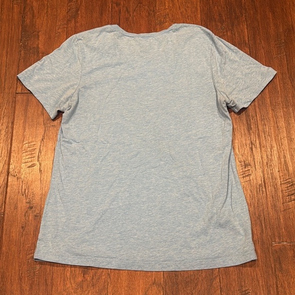 XL Women's Light Blue Alaska Graphic Tee - Picture 4 of 10